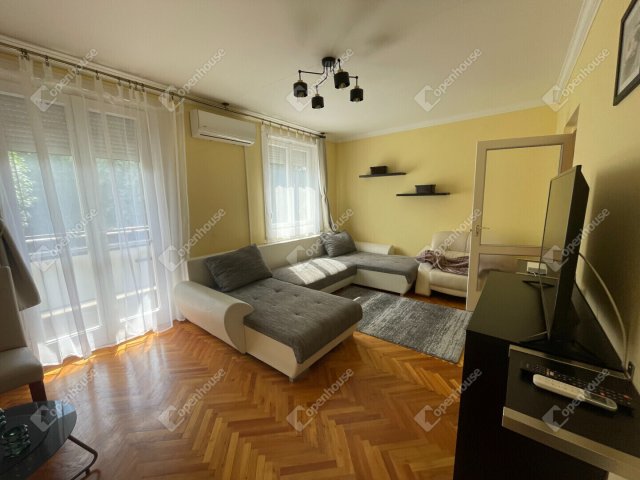 Kiadó panellakás, albérlet, Debrecenben 260 E Ft / hó, 3 szobás