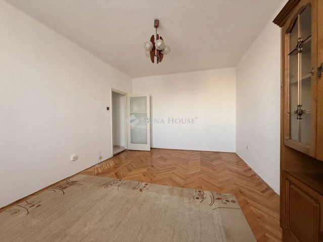 Kiadó téglalakás, albérlet, Győrött, Táncsics Mihály utcában