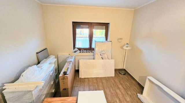 Eladó nyaraló, Szigetcsépen 124.9 M Ft, 4 szobás