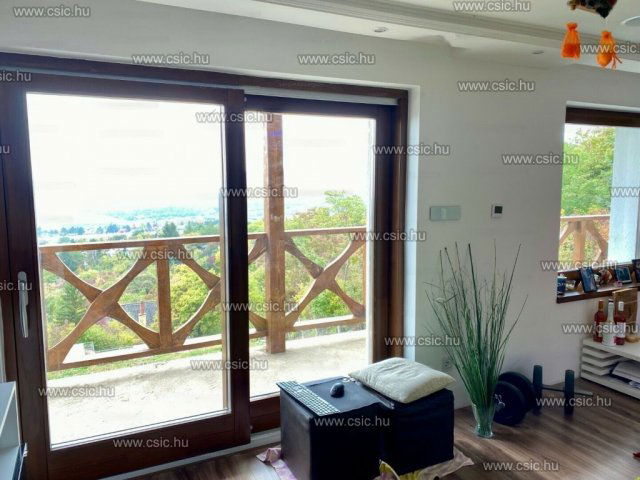 Eladó családi ház, Szentendrén 149 M Ft, 4 szobás