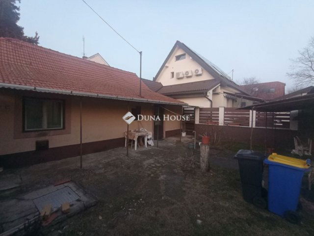 Eladó családi ház, Kecskeméten 29.9 M Ft, 2 szobás