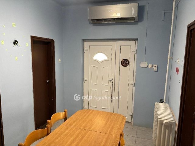 Eladó családi ház, Bocskaikerten 50 M Ft, 2 szobás