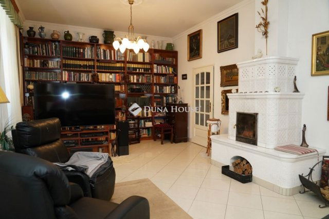 Eladó családi ház, Veszprémben 149 M Ft, 4+1 szobás