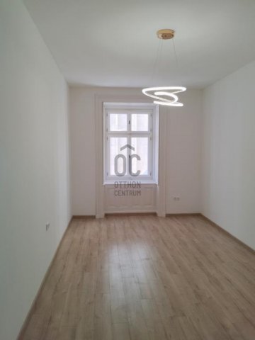 Eladó téglalakás, Budapesten, V. kerületben 275.4 M Ft, 7 szobás