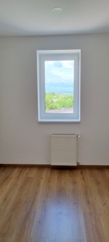 Eladó téglalakás, Bicskén 63.4 M Ft, 4 szobás