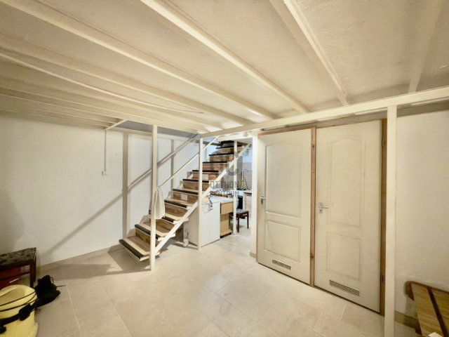 Eladó téglalakás, Budapesten, V. kerületben 117 M Ft, 3 szobás