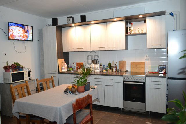 Eladó panellakás, Nyíregyházán 43.75 M Ft, 2 szobás