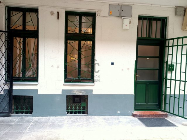 Eladó téglalakás, Budapesten, VII. kerületben 43.5 M Ft