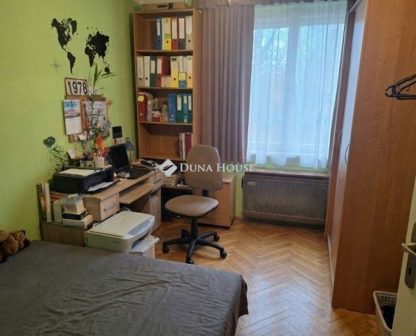 Eladó téglalakás, Budapesten, XXI. kerületben 69.9 M Ft