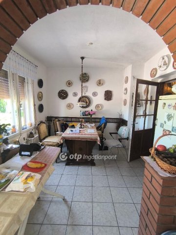 Eladó családi ház, Hollókőn 39.9 M Ft, 3+1 szobás