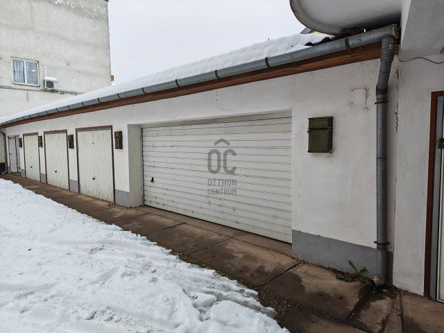 Eladó garázs, Cegléden 21.8 M Ft / költözzbe.hu