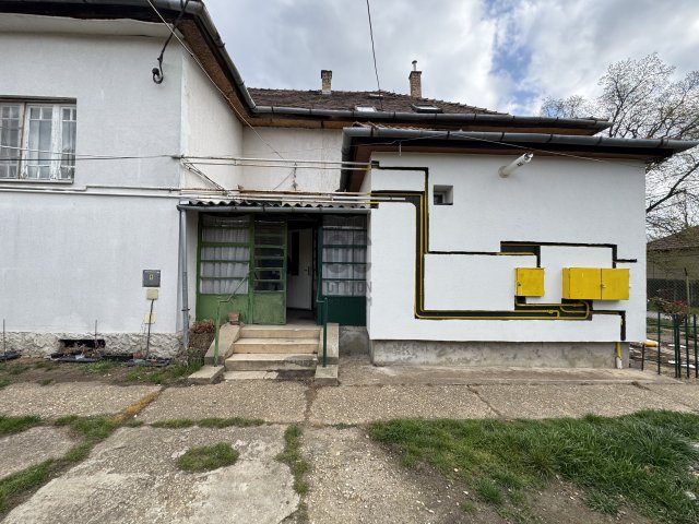 Eladó téglalakás, Kistarcsán 25 M Ft, 1 szobás