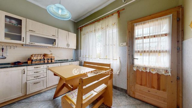 Eladó családi ház, Nyírkarászon 25 M Ft, 2+1 szobás