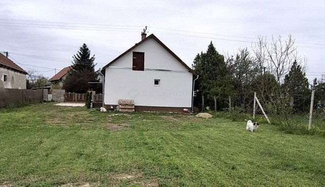 Eladó családi ház, Újszilváson, Iskola utcában 25.9 M Ft