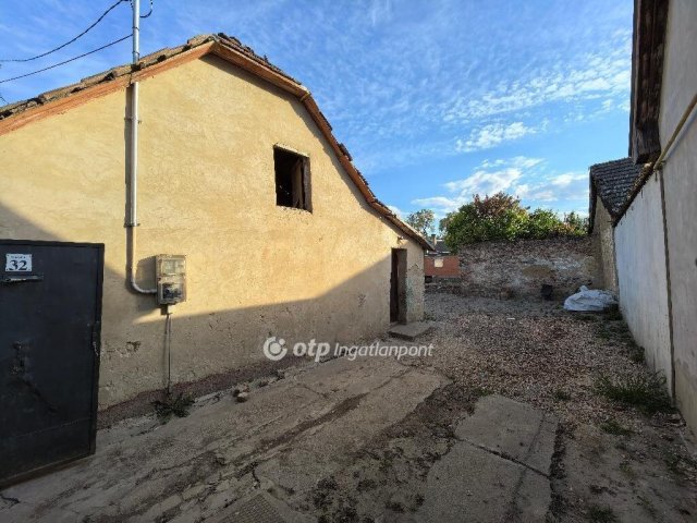 Eladó családi ház, Hajdúböszörményen 20.9 M Ft, 2 szobás