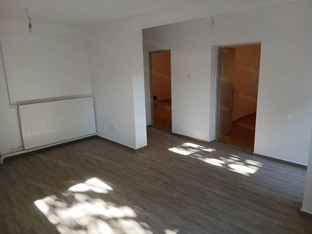 Eladó családi ház, Cegléden 69.9 M Ft, 3 szobás