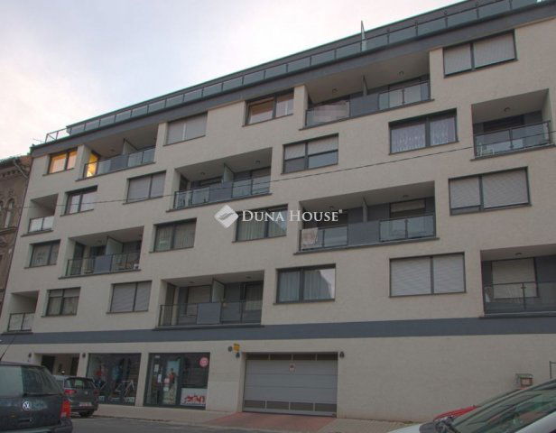Eladó téglalakás, Budapesten, XIII. kerületben, Csángó utcában