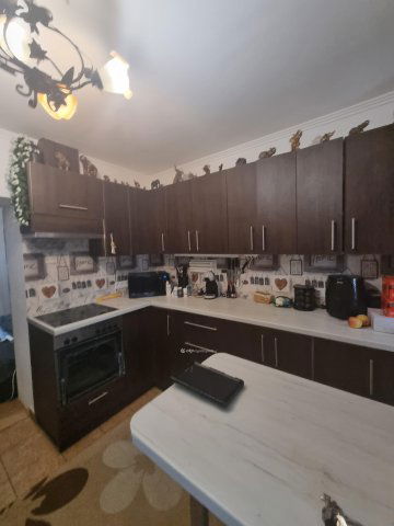 Eladó családi ház, Pápán 32.99 M Ft, 1+3 szobás