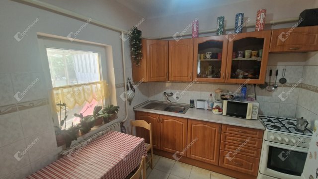 Eladó családi ház, Etén 37 M Ft, 3 szobás