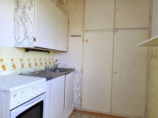 Eladó panellakás, Pécsett 34.9 M Ft, 2 szobás