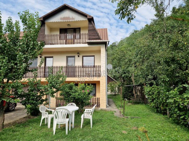 Eladó családi ház, Borsodnádasdon 35 M Ft, 6+1 szobás