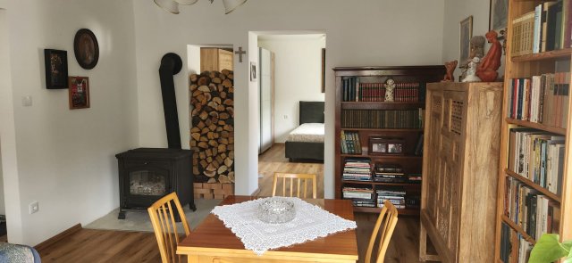 Eladó családi ház, Szigetmonostorban 94.99 M Ft, 2 szobás