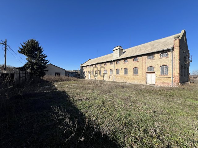 Eladó mezogazdasagi ingatlan, Bátyán 190 M Ft