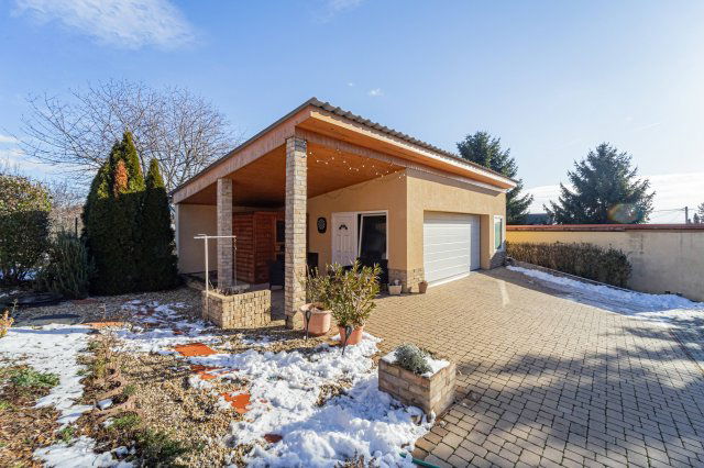 Eladó családi ház, Diósdon 169.99 M Ft, 4+1 szobás