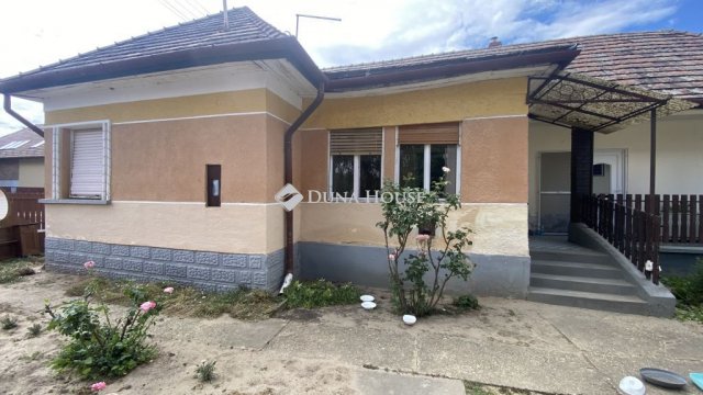 Eladó családi ház, Tápióbicskén 17.5 M Ft, 3 szobás