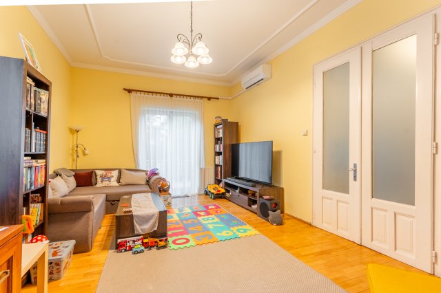 Eladó téglalakás, Budapesten, IV. kerületben, Jósika utcában