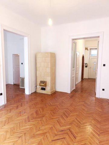 Eladó téglalakás, Budapesten, VII. kerületben 68.6 M Ft