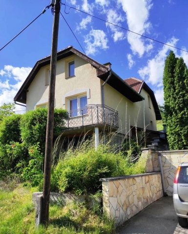 Eladó hotel, Komlóskán 55.9 M Ft, 5+1 szobás