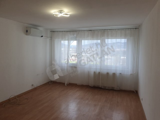 Kiadó téglalakás, albérlet, XIII. kerületben, Népfürdő utcában