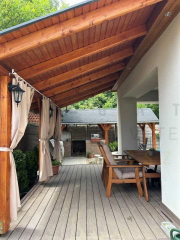 Eladó ikerház, Szegeden, Lövölde úton 129 M Ft, 2+3 szobás