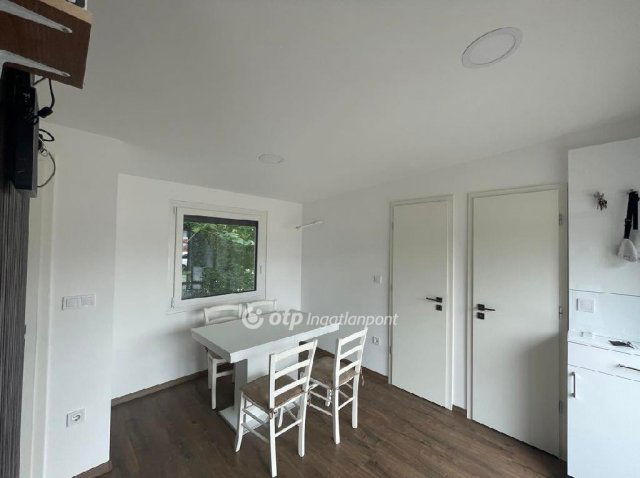 Eladó családi ház, Nyíregyházán 13.5 M Ft, 2 szobás