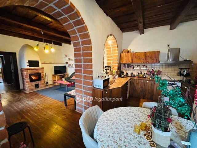 Eladó családi ház, Zemplénagárdon 15 M Ft, 2 szobás