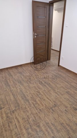 Kiadó üzlethelyiség, Debrecenben, Vág utcában 200 E Ft / hó