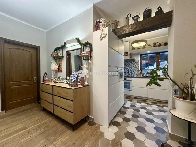 Eladó családi ház, Budapesten, XVI. kerületben 260 M Ft