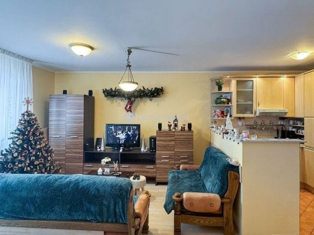 Eladó téglalakás, Biatorbágyon 137 M Ft, 3+1 szobás