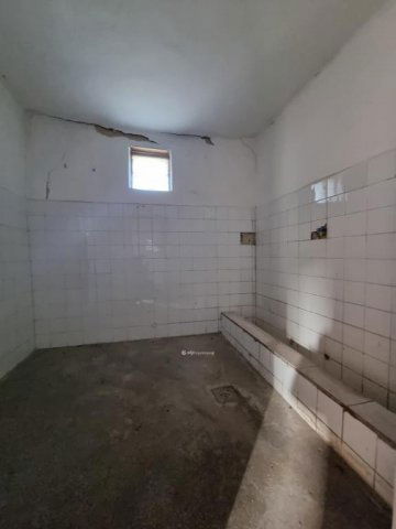 Eladó családi ház, Egyházaskeszőn 20.9 M Ft, 4+2 szobás