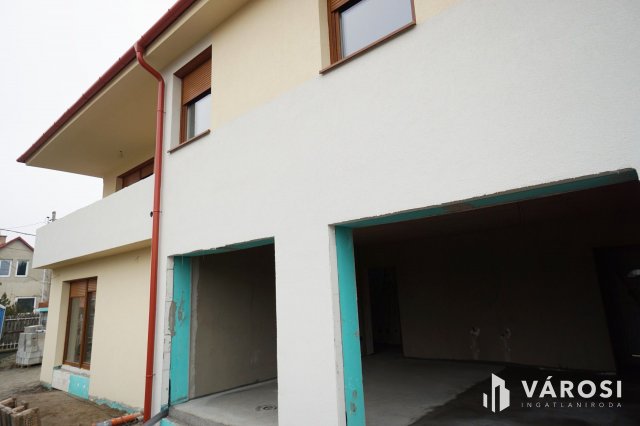 Eladó ikerház, Gyálon 112.99 M Ft, 4 szobás