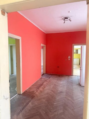 Eladó családi ház, Pécsett 44.9 M Ft, 3 szobás