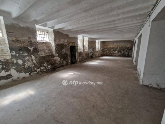 Eladó üzlethelyiség, Szegeden 189 M Ft / költözzbe.hu