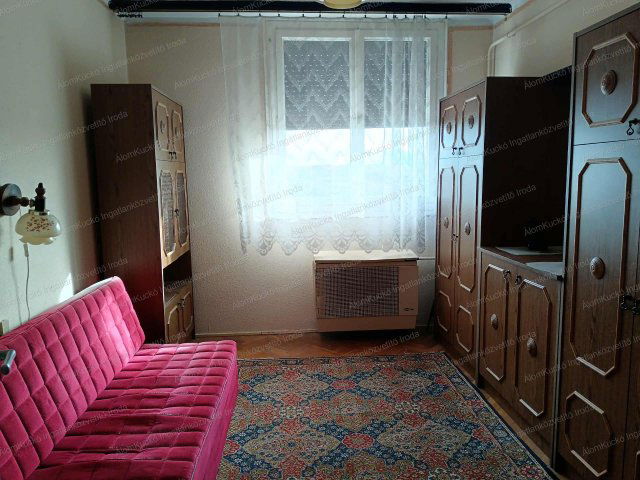 Kiadó téglalakás, albérlet, Kaposváron 65 E Ft / hó, 1 szobás