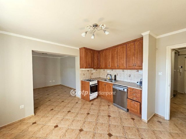 Eladó téglalakás, Kalocsán 52.6 M Ft, 3 szobás