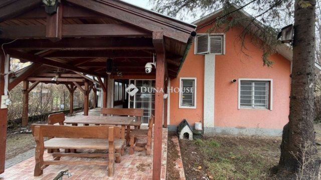 Eladó családi ház, Szigetmonostorban 39.9 M Ft, 5 szobás