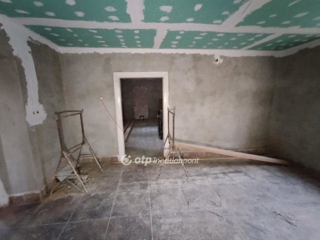 Eladó családi ház, Bakócán 10.5 M Ft, 2 szobás