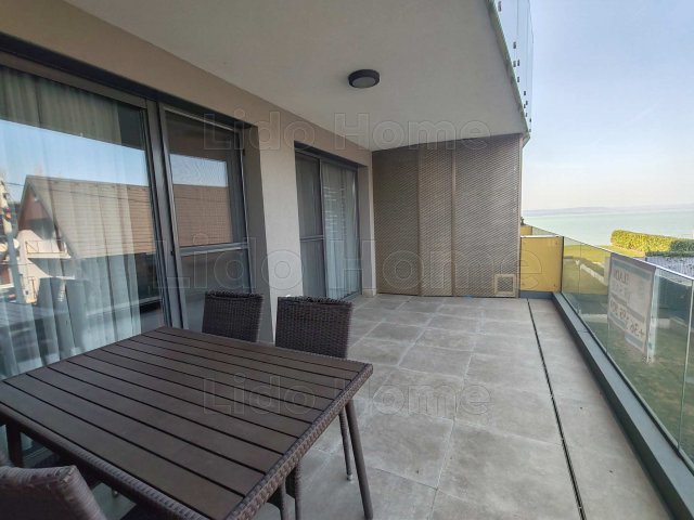 Eladó téglalakás, Balatonlelleén 126 M Ft, 2 szobás