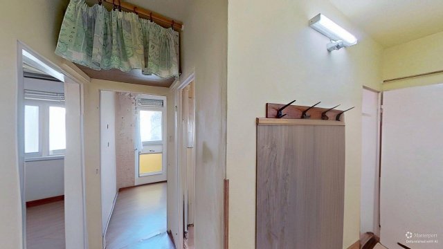 Eladó panellakás, Pécsett, Nagy Lajos király útján 49.9 M Ft