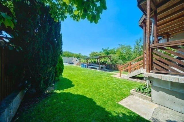 Eladó ikerház, Gyálon 114.9 M Ft, 6 szobás